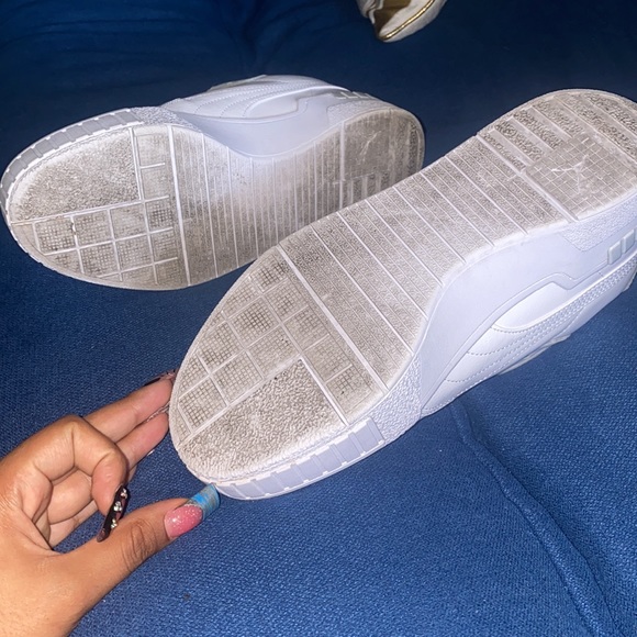 puma sneakers - Picture 2 of 4